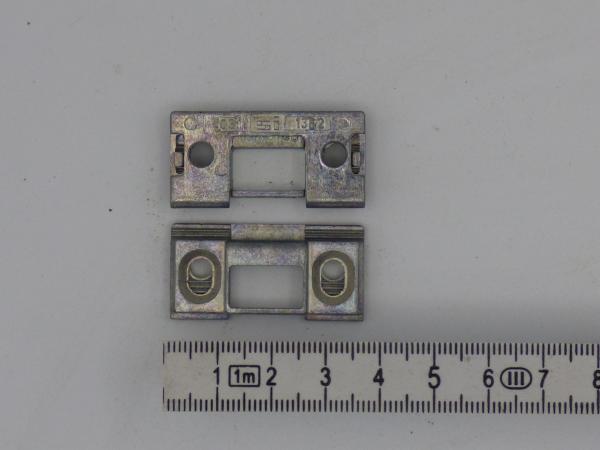 Siegenia Schließblech 1362 glatt für Kantriegel